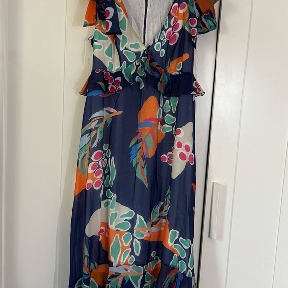 Kiwe lightweight dress size 36 or Small - Picture 3 of 9